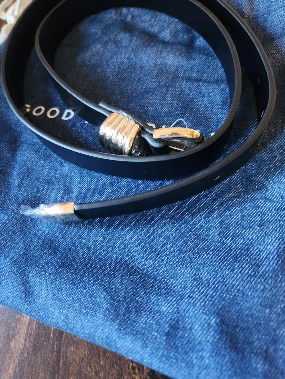 Good American Vegan Leather Skinny Belt Black L/XL NWOT